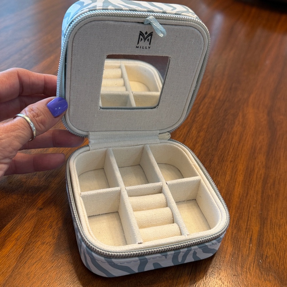 Travel Jewelry Case - Picture 3 of 4